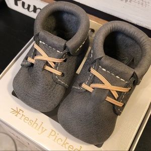 FRESHLY PICKED sz: 1 Blue Spruce (Gray) Oxford Moc